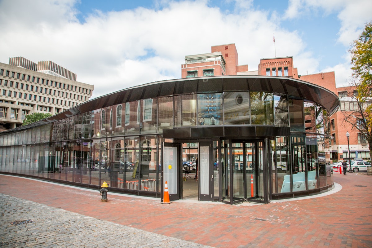 Sephora Opens at historic Faneuil Hall Marketplace in a new Glass