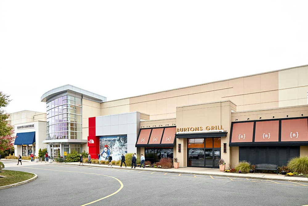 North Shore Mall Restaurant Row Commodore Builders north-shore-mall-restaurant-row-commodore-builders